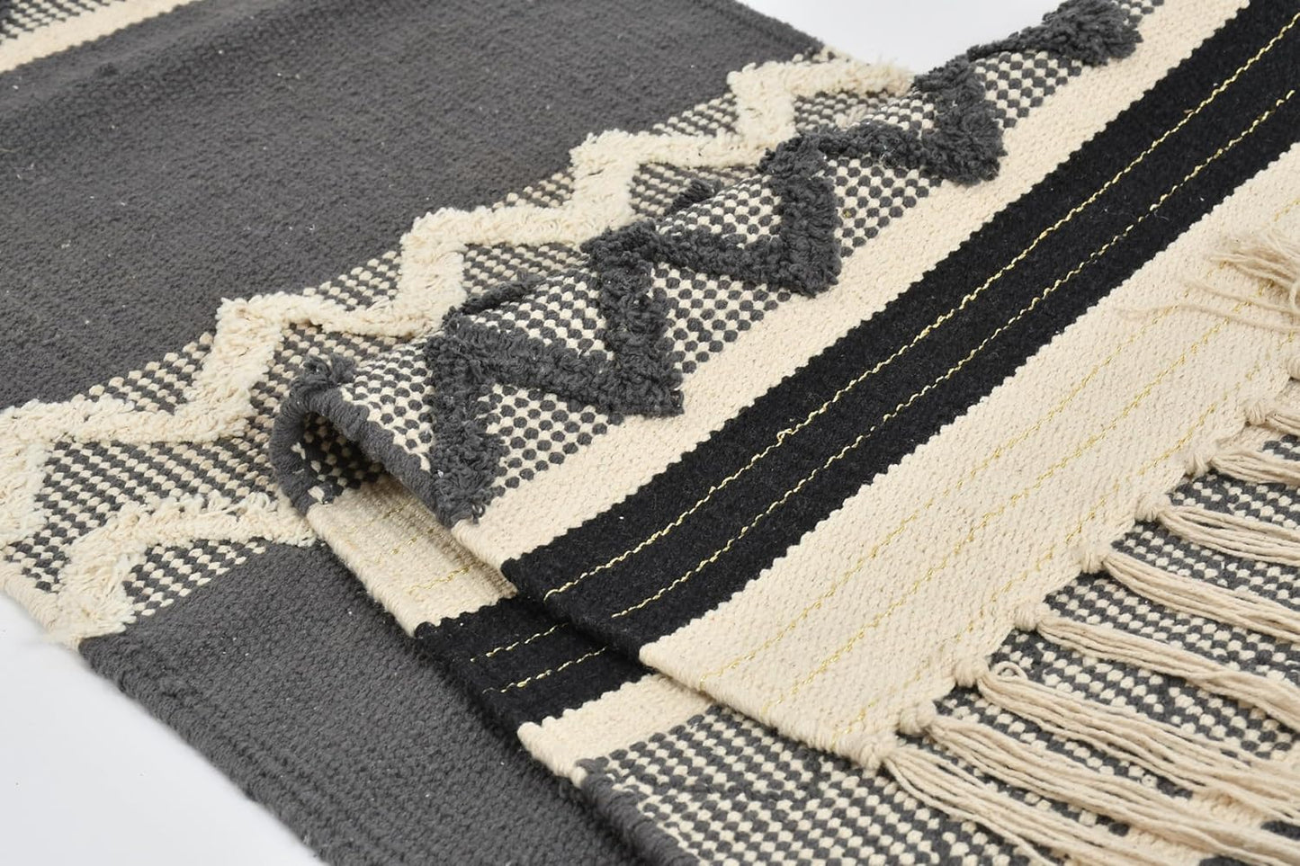 Tufted Cotton Table Runner 40×220 cm – Handcrafted Boho Striped & Chevron Design with Tassels