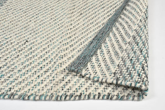 Beige Handwoven Cotton Rug for Everyday Living