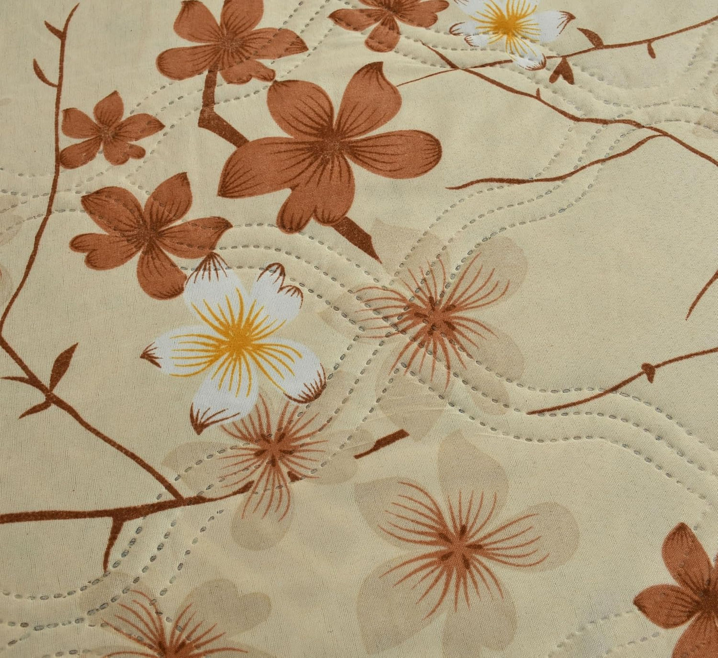 Floral Ultrasonic Quilted Comforter – Ultra-Soft Hypoallergenic All-Season Microfiber (230×190 cm, Rust Beige)