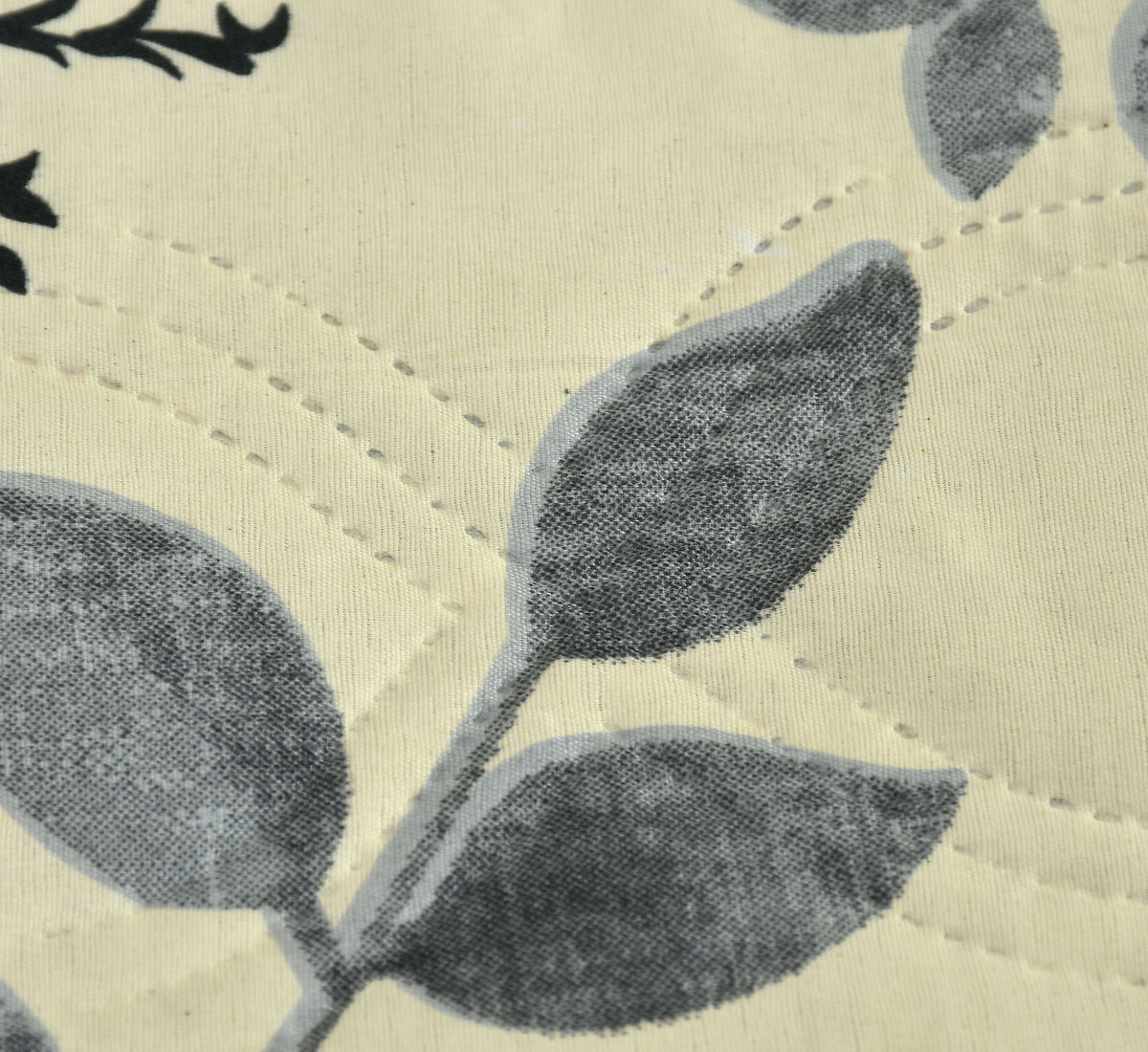 Ultrasonic Quilted Comforter for Double Bed 80x90 | Weavers Hut