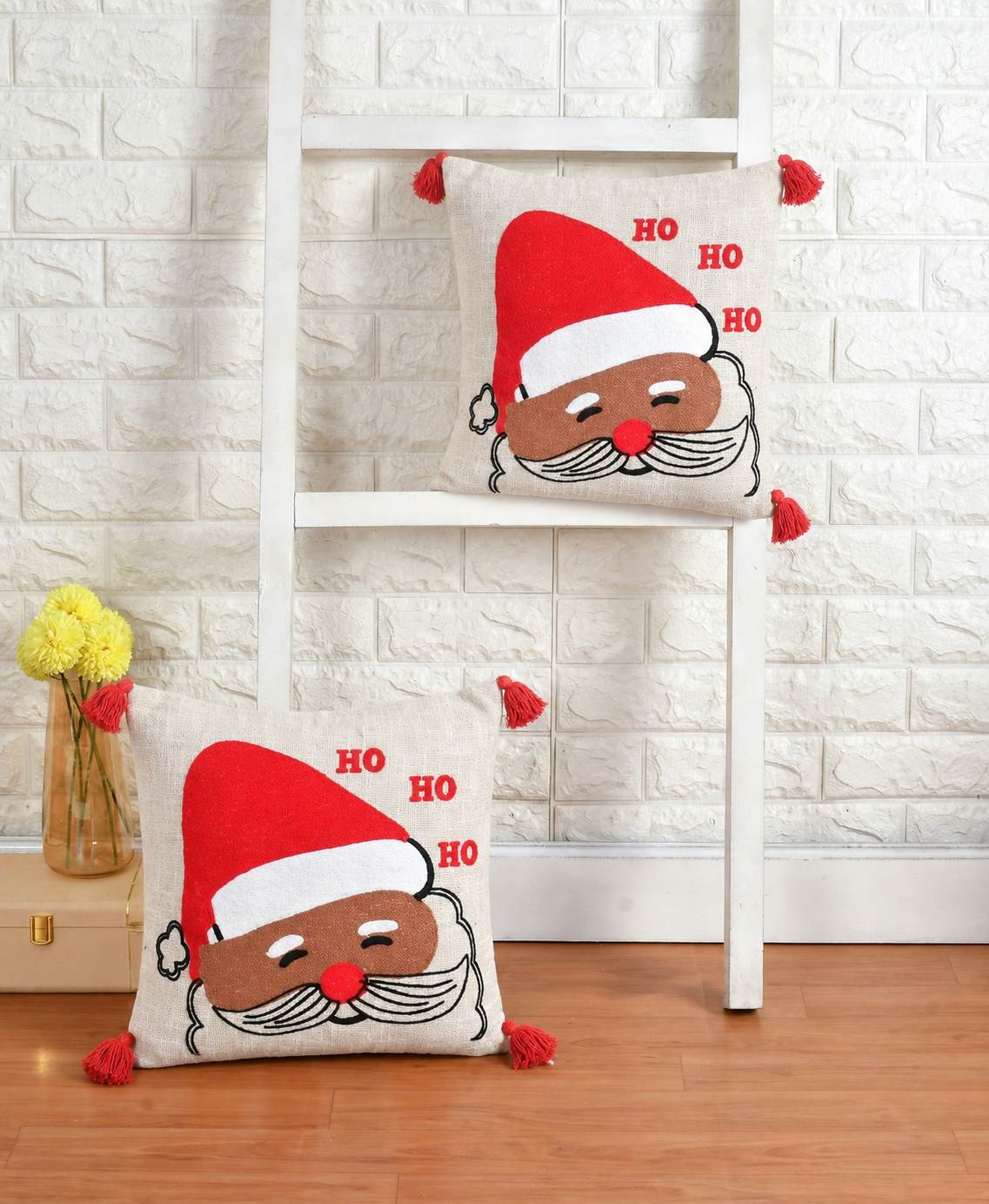 Santa Claus Christmas Tufted Cushion Cover – Ho Ho Ho Design – 16 x 16 Inch