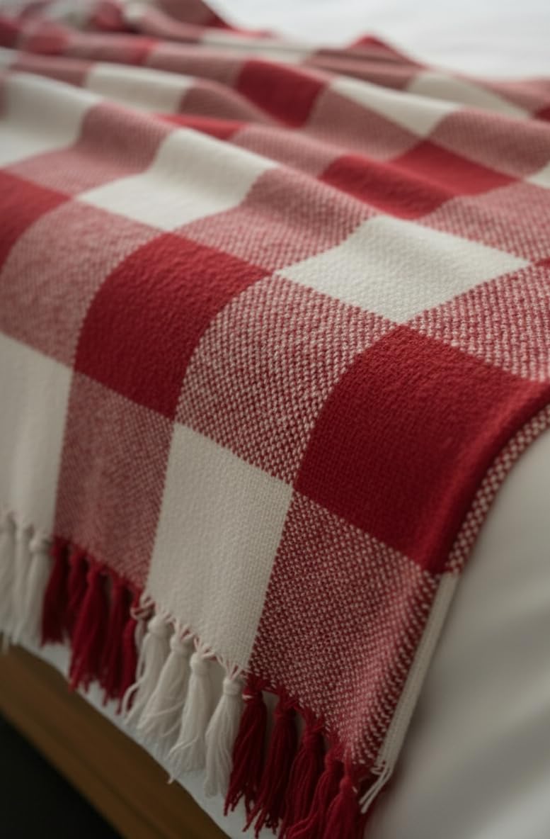Red & White Checkered Cotton Throw – 130×170 cm | Soft Woven Blanket with Tassels | Weavers Hut