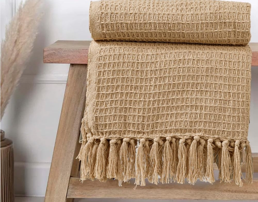 Weavers Hut 100% Cotton Waffle Throw Blanket with Tassels – Soft Breathable Sofa & Bed Throw for Couch, Living Room & Bedroom – Beige – 125 x 150 cm (50 x 60 Inches)