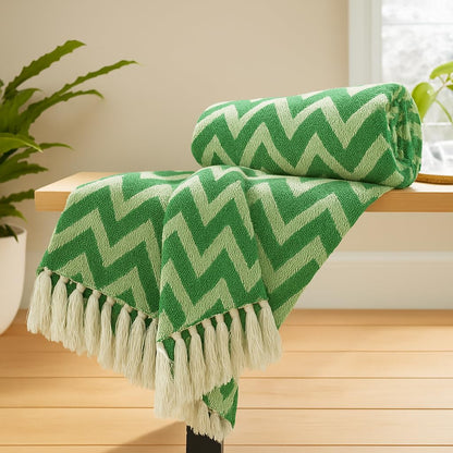 Zigzag Pattern Cotton Throw with Tassels – Green | 130×170 cm