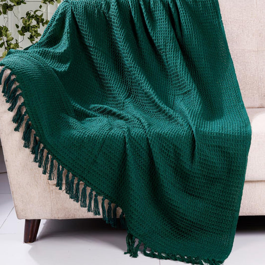 Weavers Hut 100% Cotton Waffle Throw Blanket with Tassels – Soft Breathable Sofa & Bed Throw for Couch, Living Room & Bedroom – Emerald Green – 125 x 150 cm (50 x 60 Inches)