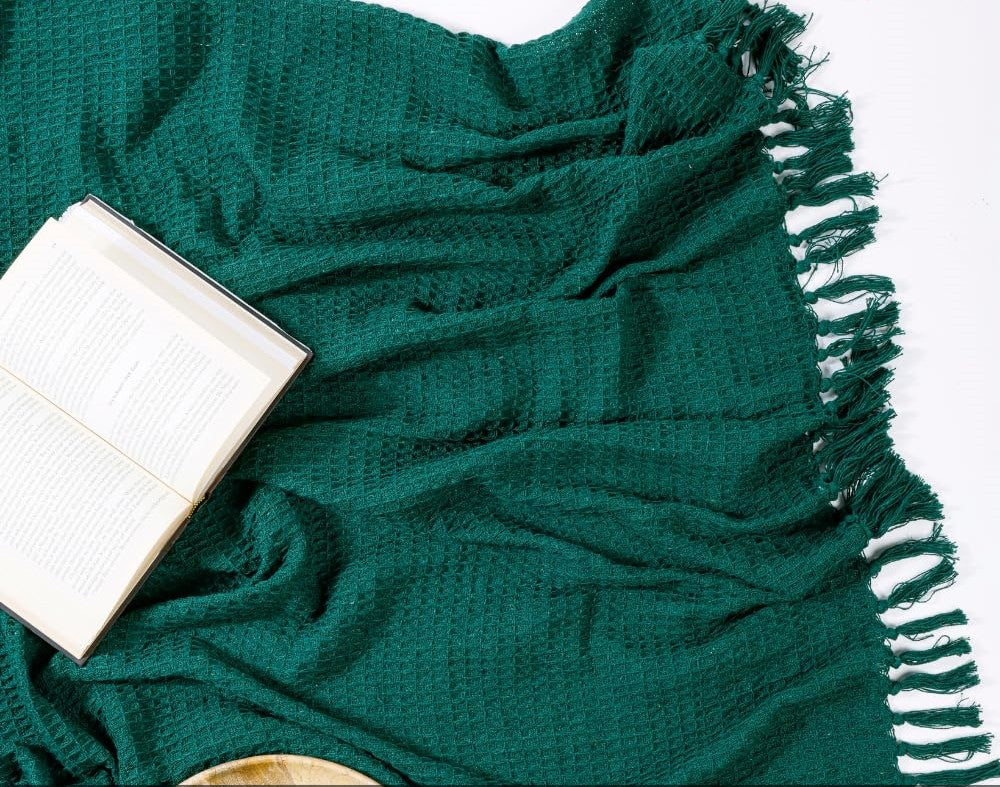 Weavers Hut 100% Cotton Waffle Throw Blanket with Tassels – Soft Breathable Sofa & Bed Throw for Couch, Living Room & Bedroom – Emerald Green – 125 x 150 cm (50 x 60 Inches)