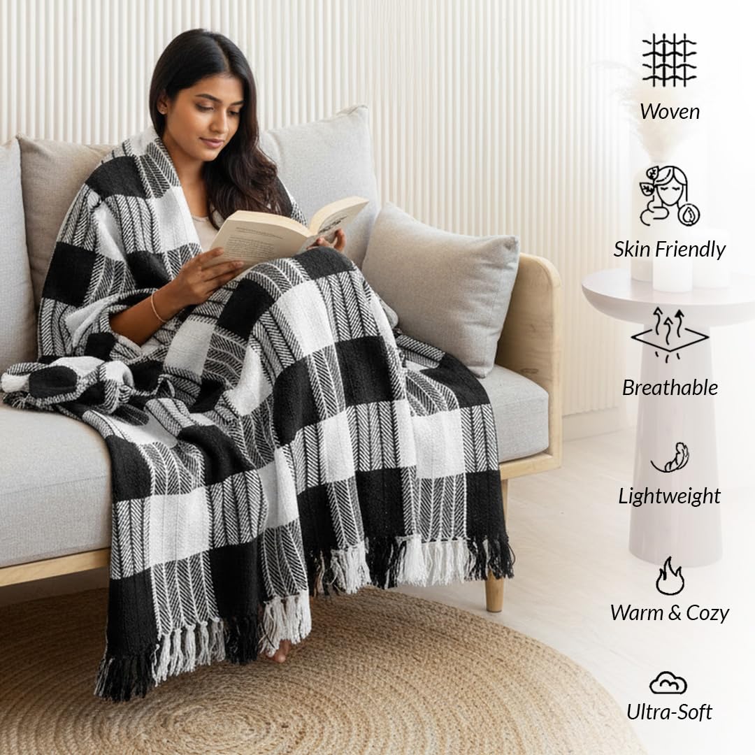 Handwoven Cotton Throw Blanket – Black & White Checkered | Soft Sofa & Bed Throw with Tassels (130×170 cm)