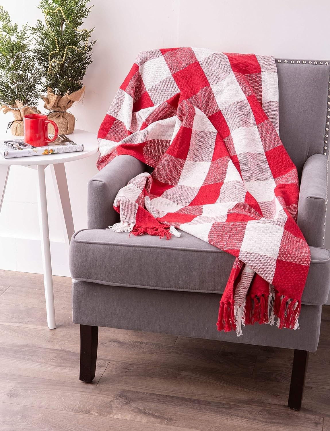 Red & White Checkered Cotton Throw – 130×170 cm | Soft Woven Blanket with Tassels | Weavers Hut
