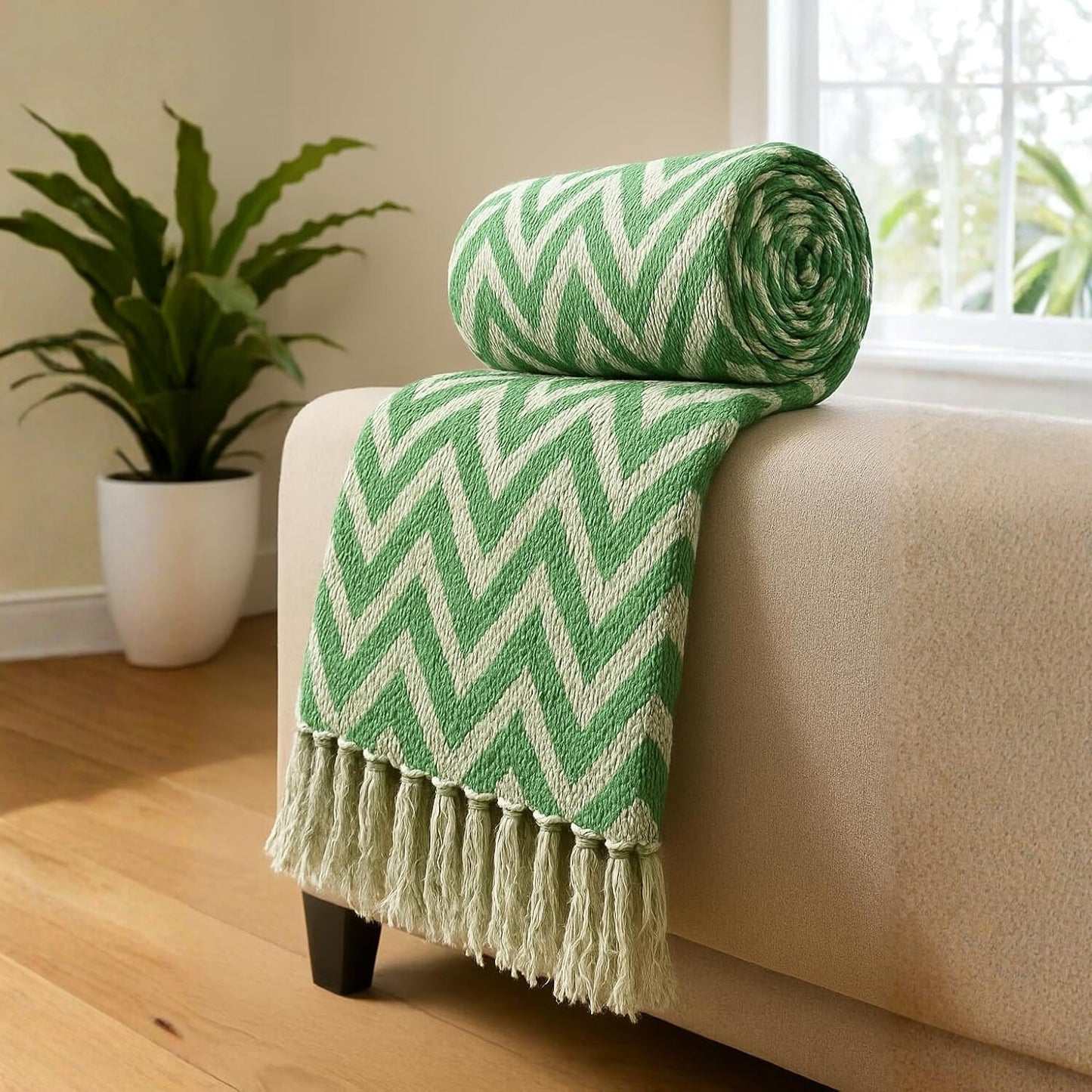 Zigzag Pattern Cotton Throw with Tassels – Green | 130×170 cm