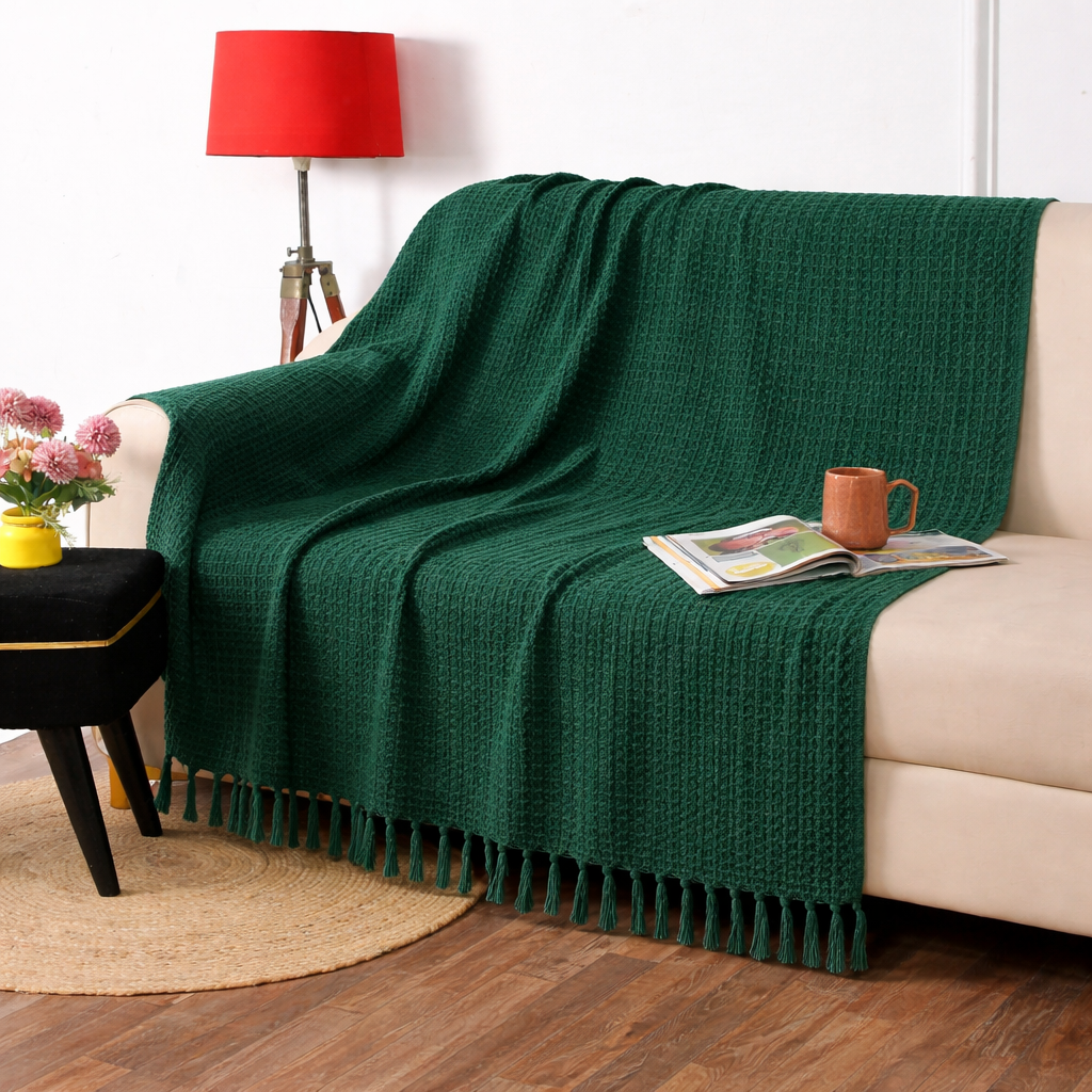 Weavers Hut 100% Cotton Waffle Throw Blanket with Tassels – Soft Breathable Sofa & Bed Throw for Couch, Living Room & Bedroom – Emerald Green – 125 x 150 cm (50 x 60 Inches)