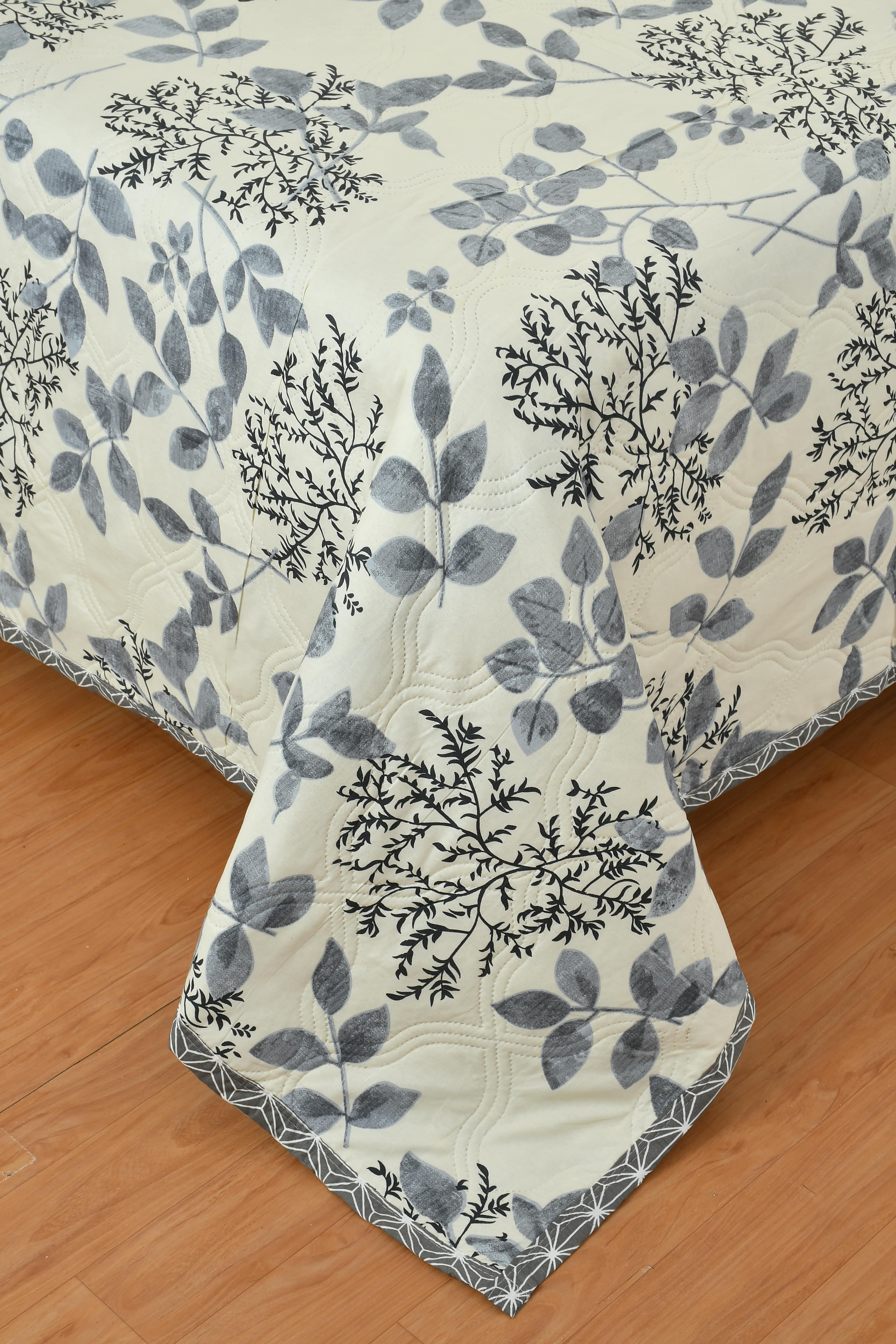 Ultrasonic Quilted Reversible Comforter – Grey Floral | 75×90 inches