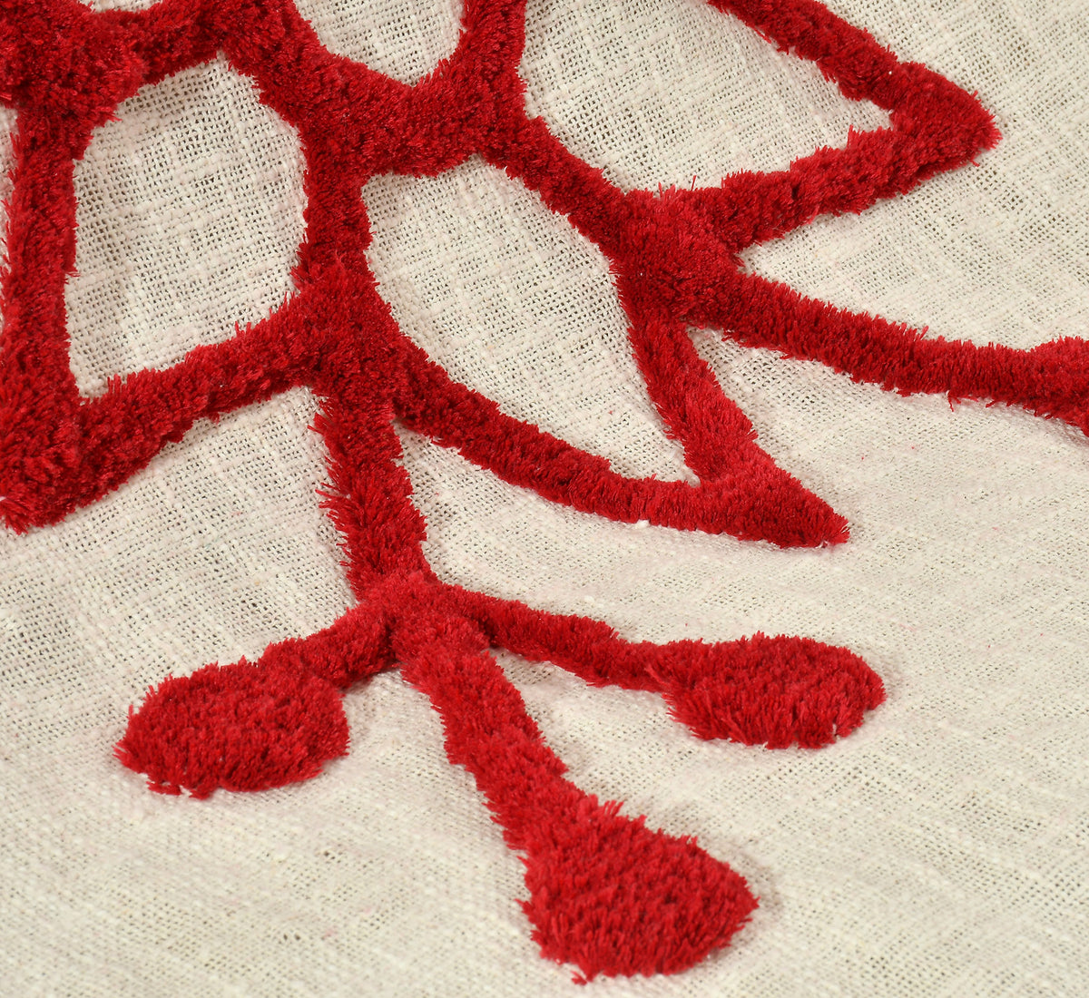 Cotton Christmas Tufted Throw 50x60 – Red Snowflake