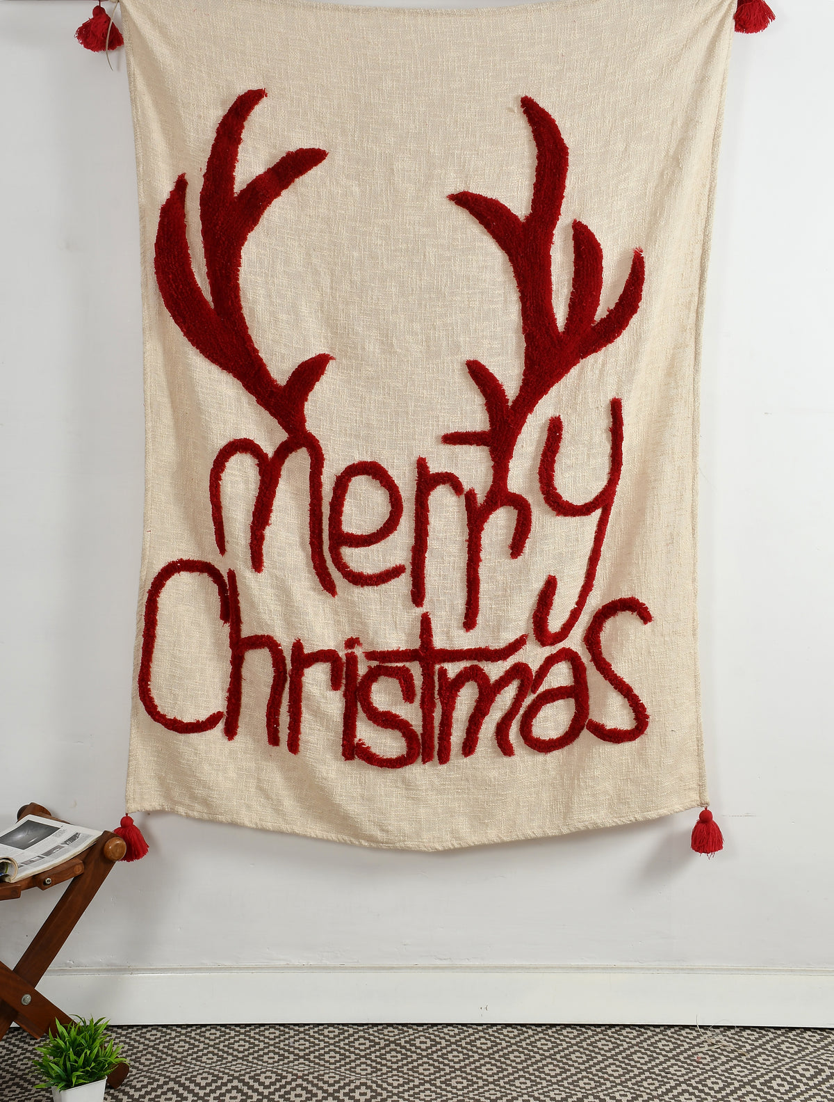 Cotton Christmas Tufted Throw 50x60 – Merry Christmas Reindeer