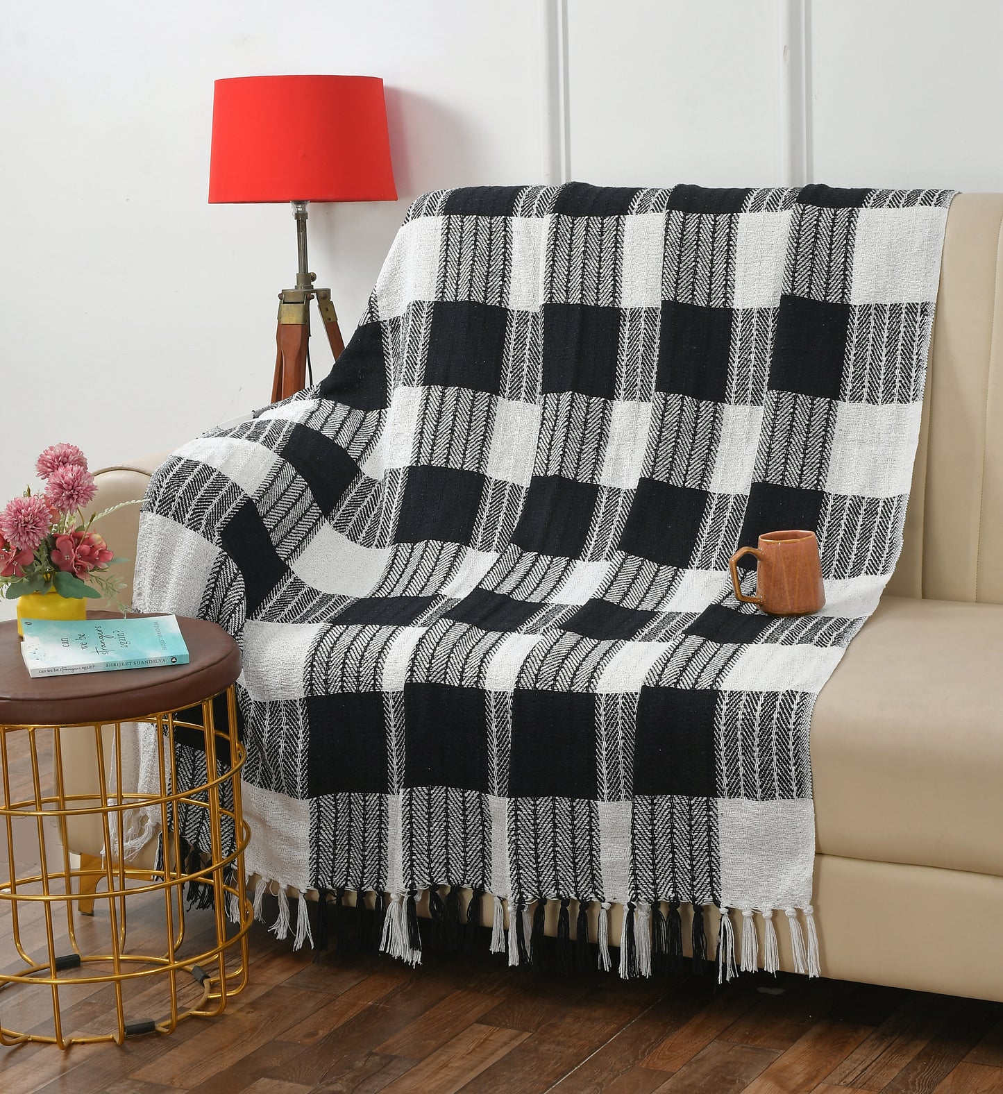 Handwoven Cotton Throw Blanket – Black & White Checkered | Soft Sofa & Bed Throw with Tassels (130×170 cm)