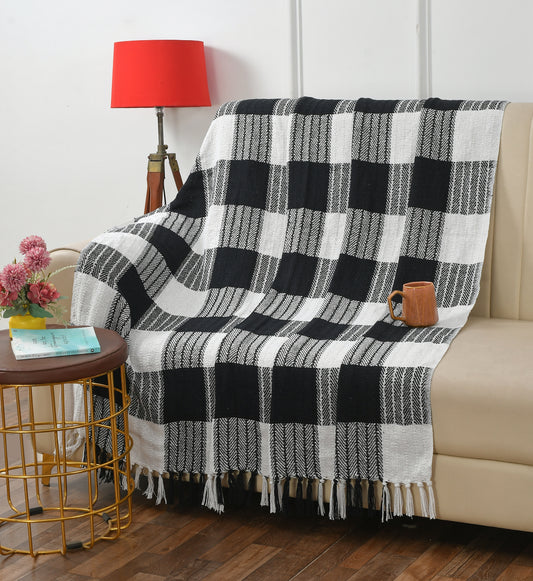 Handwoven Cotton Throw Blanket – Black & White Checkered | Soft Sofa & Bed Throw with Tassels (130×170 cm)
