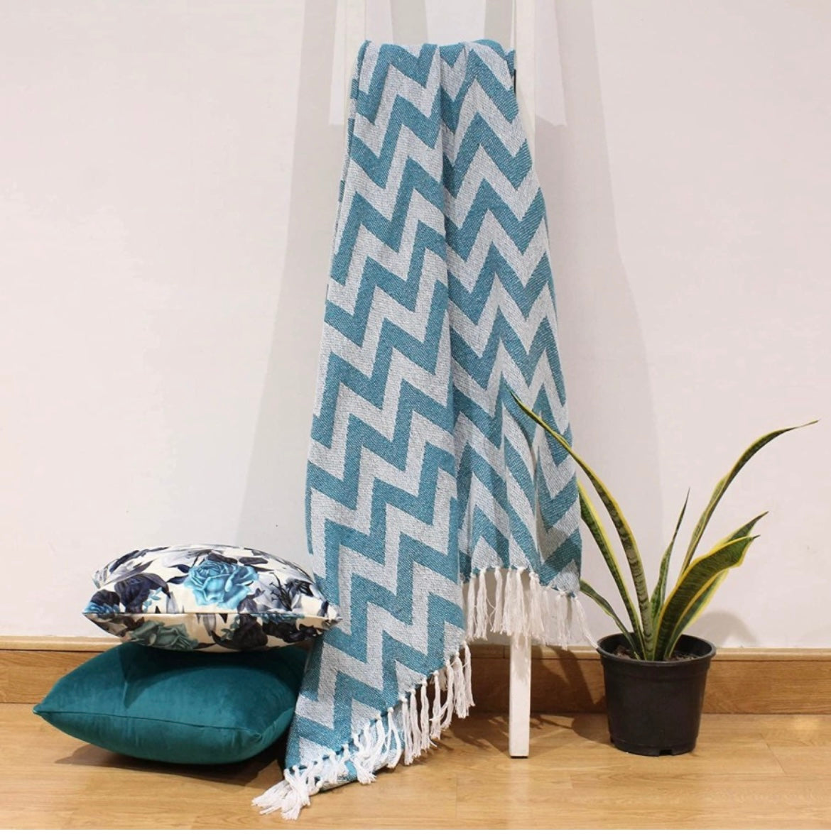 Cotton Chevron Throw Blanket – 130×170 cm | Soft & Lightweight Sofa/Bed Throw